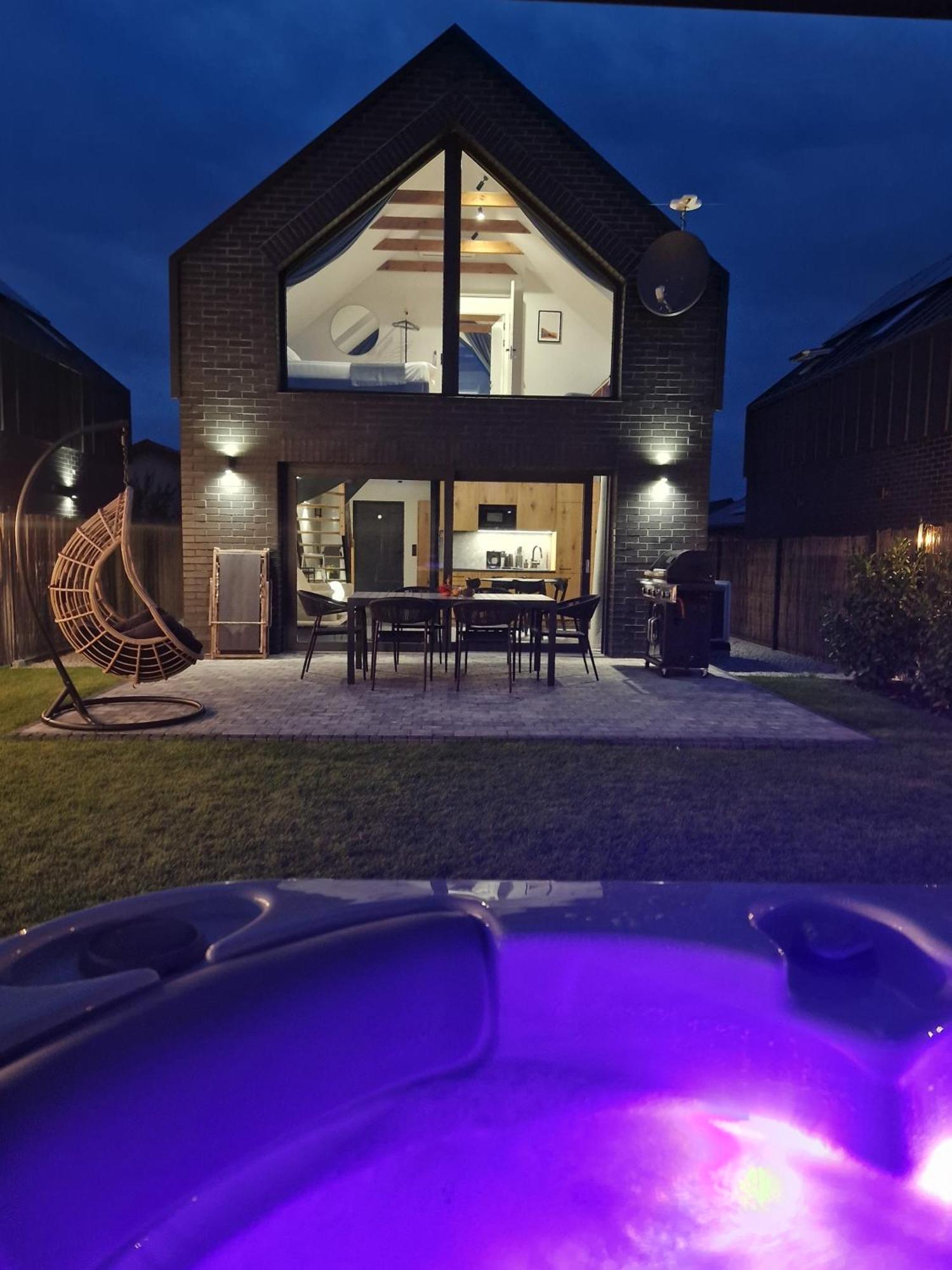 Odnova - Holiday Home With Spa بابولين المظهر الخارجي الصورة